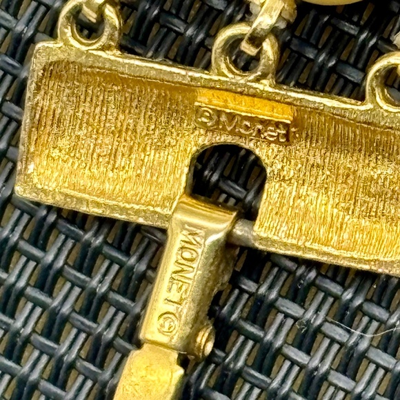 Vintage Monet Three Strand, Faux Pearl Bracelet, Gold Tone Clasp, Marked "Monet" - Picture 6 of 9